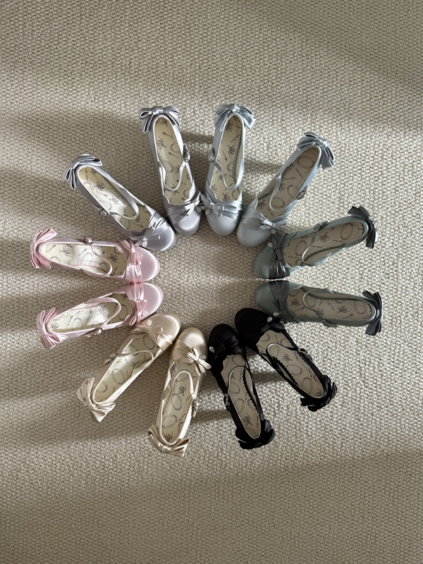 In Stock Flashy Cloud Mist High Heel Version Lolita Original Cheongsam Retro Elegant Chunky Heel Satin High Heels In Stock Flashy Cloud Mist High Heel Version Lolita Original Cheongsam Retro Elegant Chunky Heel Satin High Heels