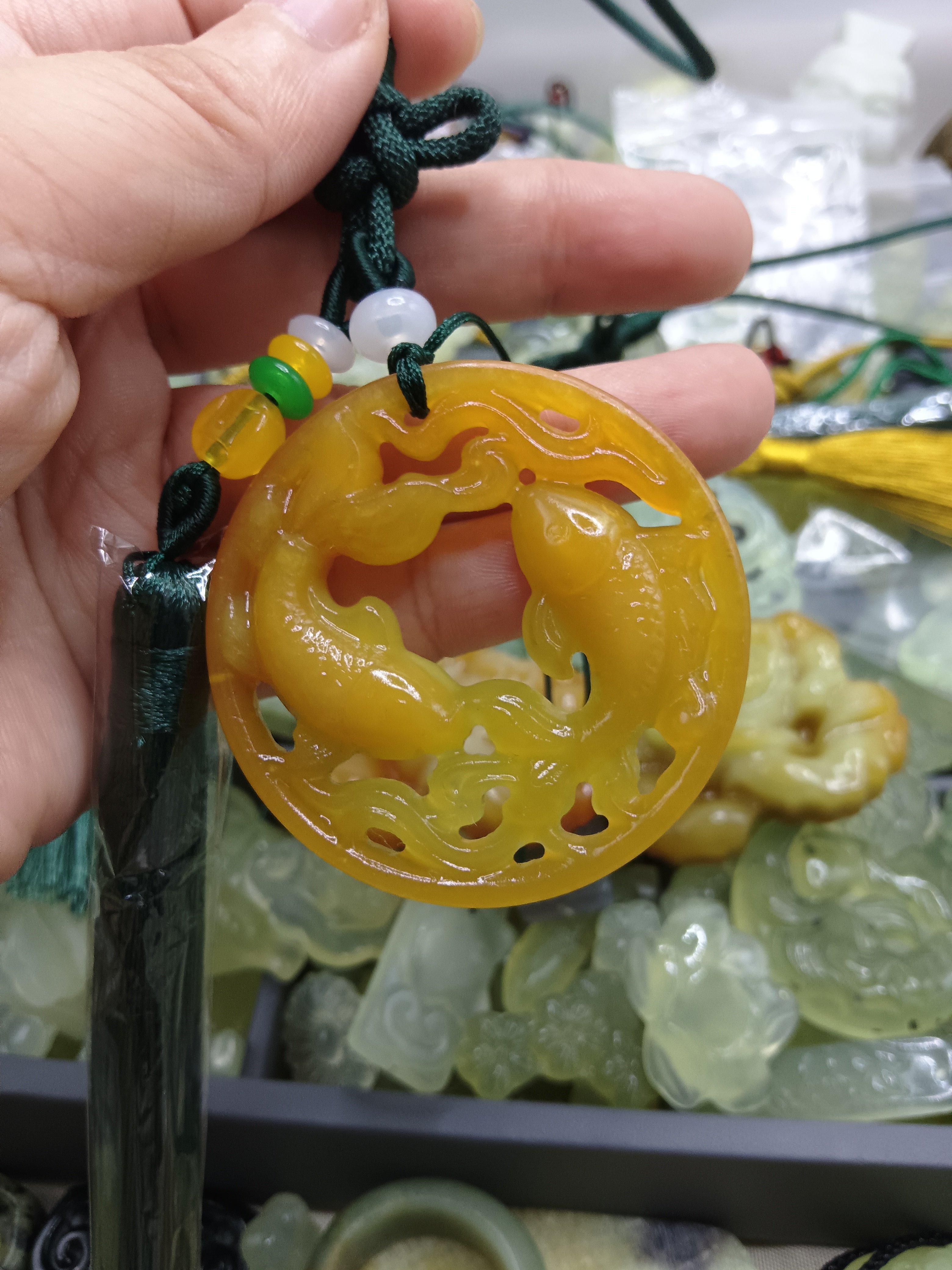 豆子福禄寿天然A货翡翠豪镶满绿冰种定制吊坠挂件：奢华与吉祥的