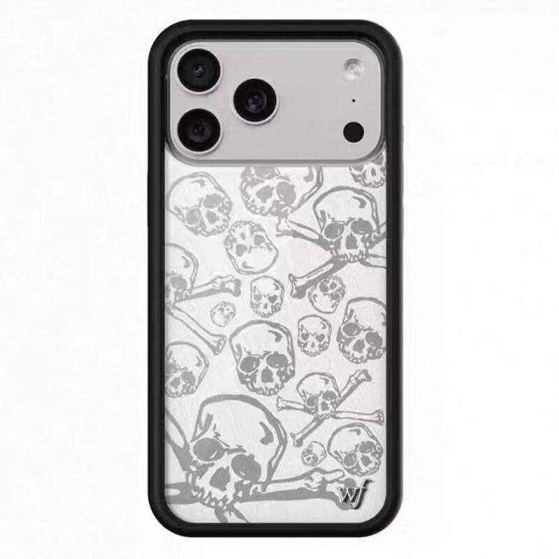 Wildflower Collaboration Full-Screen Skull Design Phone Case for Apple 18 Pro Max, Compatible with iPhone 17/16/15/14/13 Pro Max, European and American Style, Shockproof, Retro, Cute, Ins-Style