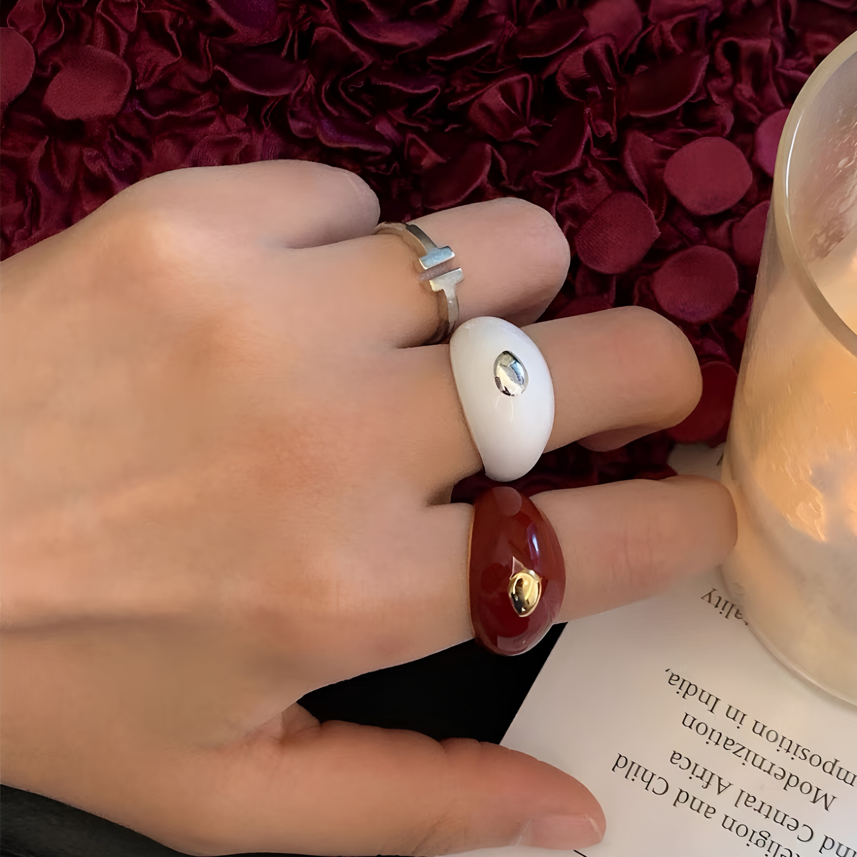 Qingdao export Ankara red enamel drip glaze ring niche retro ring temperament contrasting wide version ring