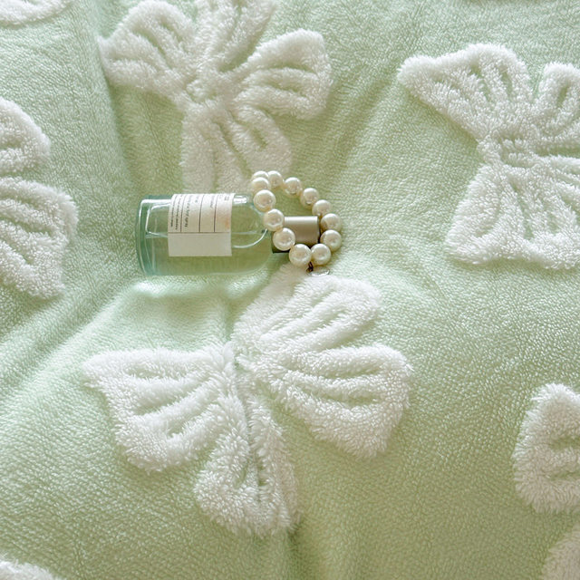 Cationic Jacquard Milk Velvet Four-Piece Set, Class a Thickened Coral Fleece Duvet Cover, Winter Fleece Bed Sheet and Duvet Cover, Nantong