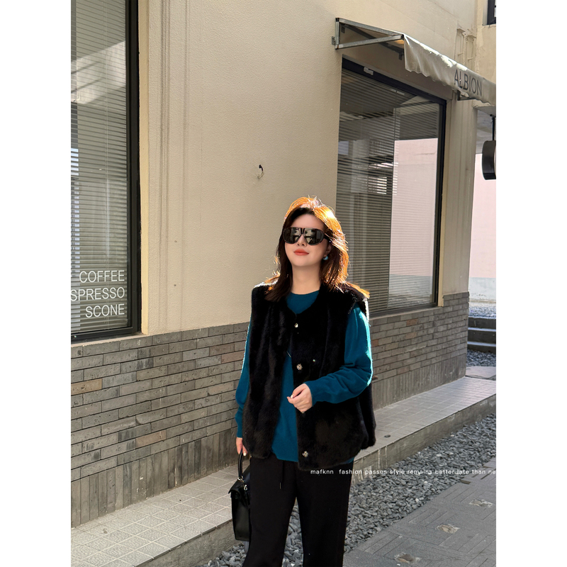 Jojo's Private Clothing | Smooth and Eco-Friendly Fur, Plus-Size Autumn and Winter Slimming and Elegant Sleeveless Fur Vest Mk15518 Jojo's Private Clothing | Smooth and Eco-Friendly Fur, Plus-Size Autumn and Winter Slimming and Elegant Sleeveless Fur Vest Mk15518