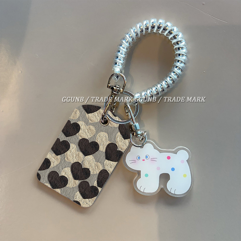 Full-screen black and white heart-shaped oil painting-style contactless card holder for student meal cards, campus cards, employee ID cards, access cards, and public transport cards.