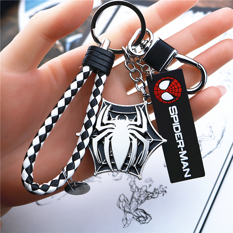 Avengers Hero Spider-Man Keychain Pendant School Bag Metal Ornament Car Keychain Ring Gift for Men and Women