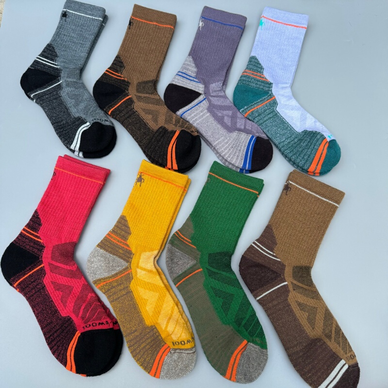 Smartwool Women's Mid-Calf Merino Wool Socks with Towel Bottom, Shock-Absorbing Hiking and Outdoor Sports Sweat-Absorbing Socks