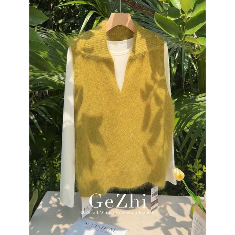 Artistic and Relaxed Style Lapel V-Neck Stacked Knit Vest for Women, Loose Fit, Slimming, Simple, Fashionable, Versatile Top Artistic and Relaxed Style Lapel V-Neck Stacked Knit Vest for Women, Loose Fit, Slimming, Simple, Fashionable, Versatile Top