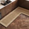 Kitchen floor mats are non-slip, oil-proof, wipeable, washable, dirt-resistant and waterproof, special carpets with 7-character L-shaped absorbent corner foot mats