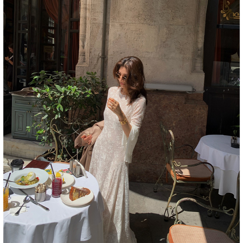 Alonesavor Longxi'Er French Retro Bell-Sleeve Wool Jacquard Dress Long Skirt Q128