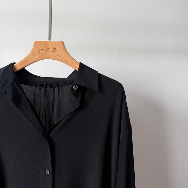 Relaxed but Stylish! R0W Drop-Shoulder Loose Fit, Back Neck Ruching, Silk Long-Sleeve Shirt Relaxed but Stylish! R0W Drop-Shoulder Loose Fit, Back Neck Ruching, Silk Long-Sleeve Shirt