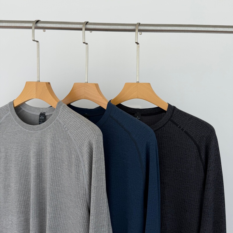 Black Technology Odor Suppression! Men's Sports Long-Sleeve T-Shirt, Raglan Sleeves Without Side Seams Black Technology Odor Suppression! Men's Sports Long-Sleeve T-Shirt, Raglan Sleeves Without Side Seams