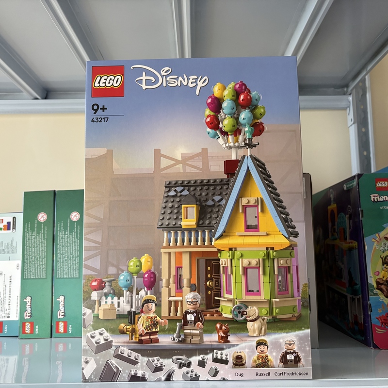 Authentic Lego 43217 "Up" Flying House Educational Building Block Toy Gift Authentic Lego 43217 "Up" Flying House Educational Building Block Toy Gift