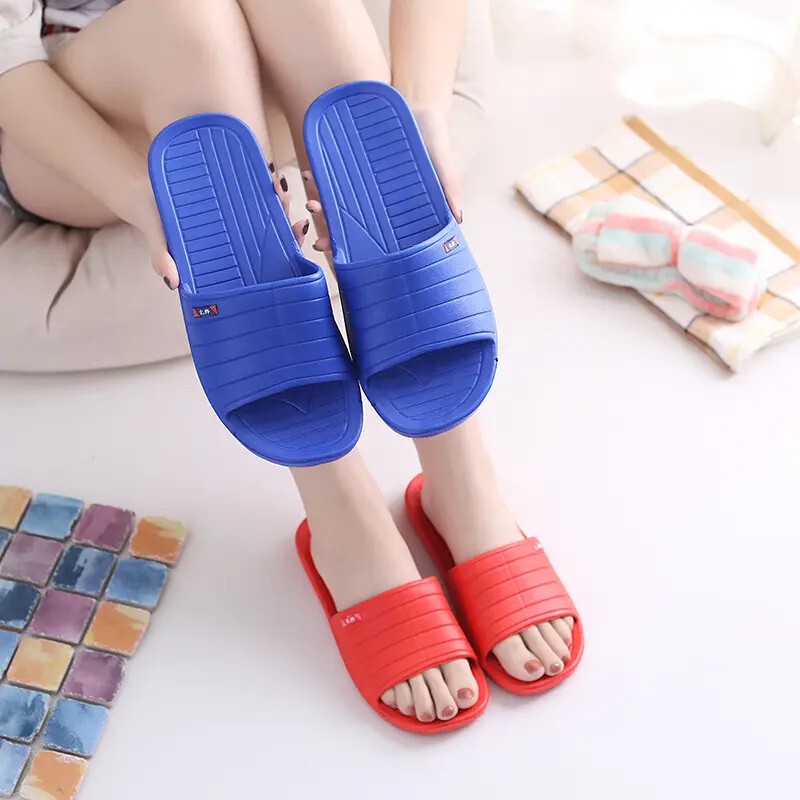 Factory Direct Sales of Yibang Slippers for Men and Women, Summer and All-Season Home Use, Classic Style for a Family of Three, Non-Slip Soft Sole Factory Direct Sales of Yibang Slippers for Men and Women, Summer and All-Season Home Use, Classic Style for a Family of Three, Non-Slip Soft Sole