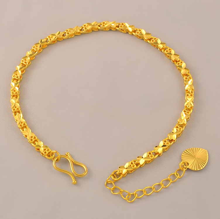 Four-Leaf Clover Gold-Plated Silver 9999 Hollow Bracelet, Versatile and Stylish Jewelry That Never Fades, Perfect as a Birthday Gift for Your Girlfriend