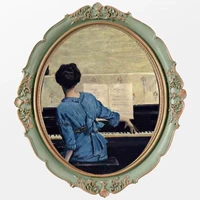 Девушка-пианистка (Зеленая трава)