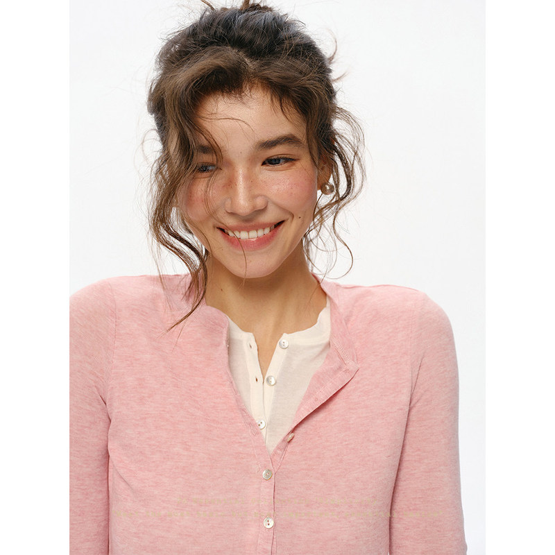 Who Sells Peach-Colored Two-Piece Knit Cardigans for Women with Round Neck and Henry Collar, Featuring a Simple Design, Suitable for Early Spring as a Base Layer, Long-Sleeved Top?