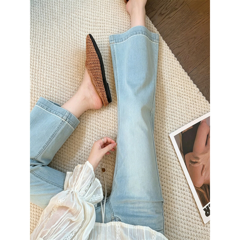 Plus-Size High-Waisted Light Blue Cropped Flared Jeans for Women, Autumn, for Chubby and Petite Figures, Stretchy, Slimming, Bell-Bottom Pants