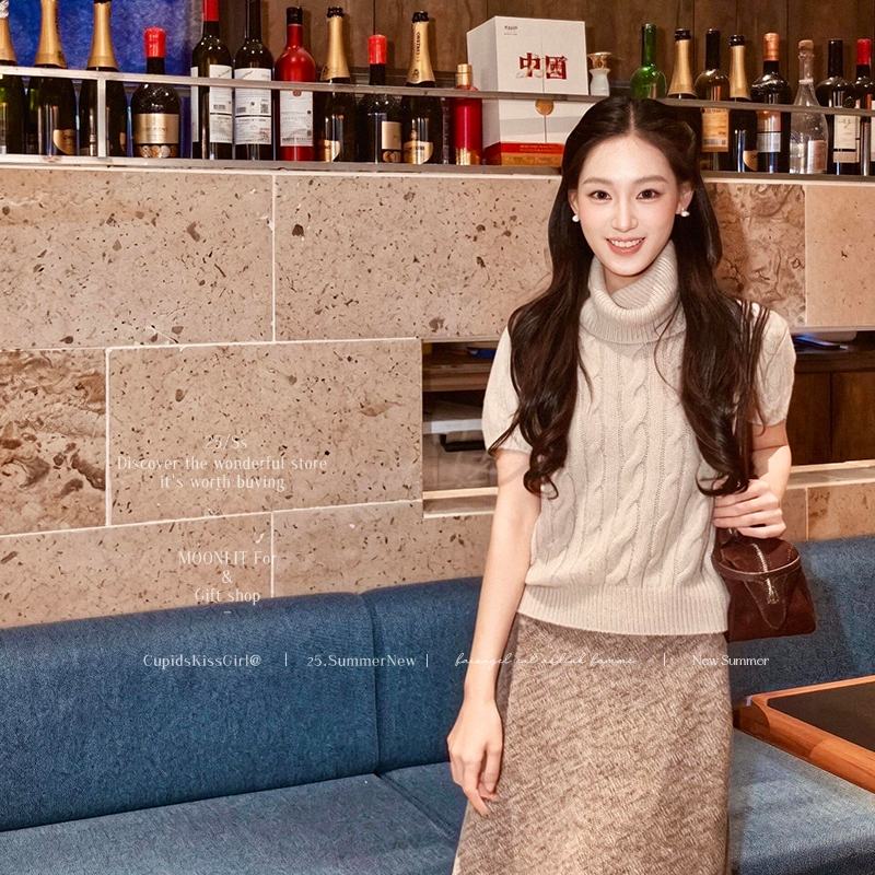 Liu Liu Style Suit, Elegant Ladylike Lazy Style, High-Neck Cable Knit Top and Skirt Two-Piece Set