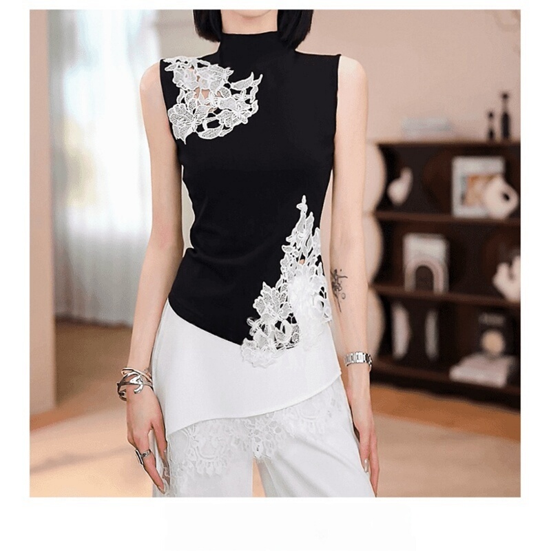 【Cute High-End Ready Stock】Embroidered Lace Patchwork Vest Women's Hollow Out Top Bb50705