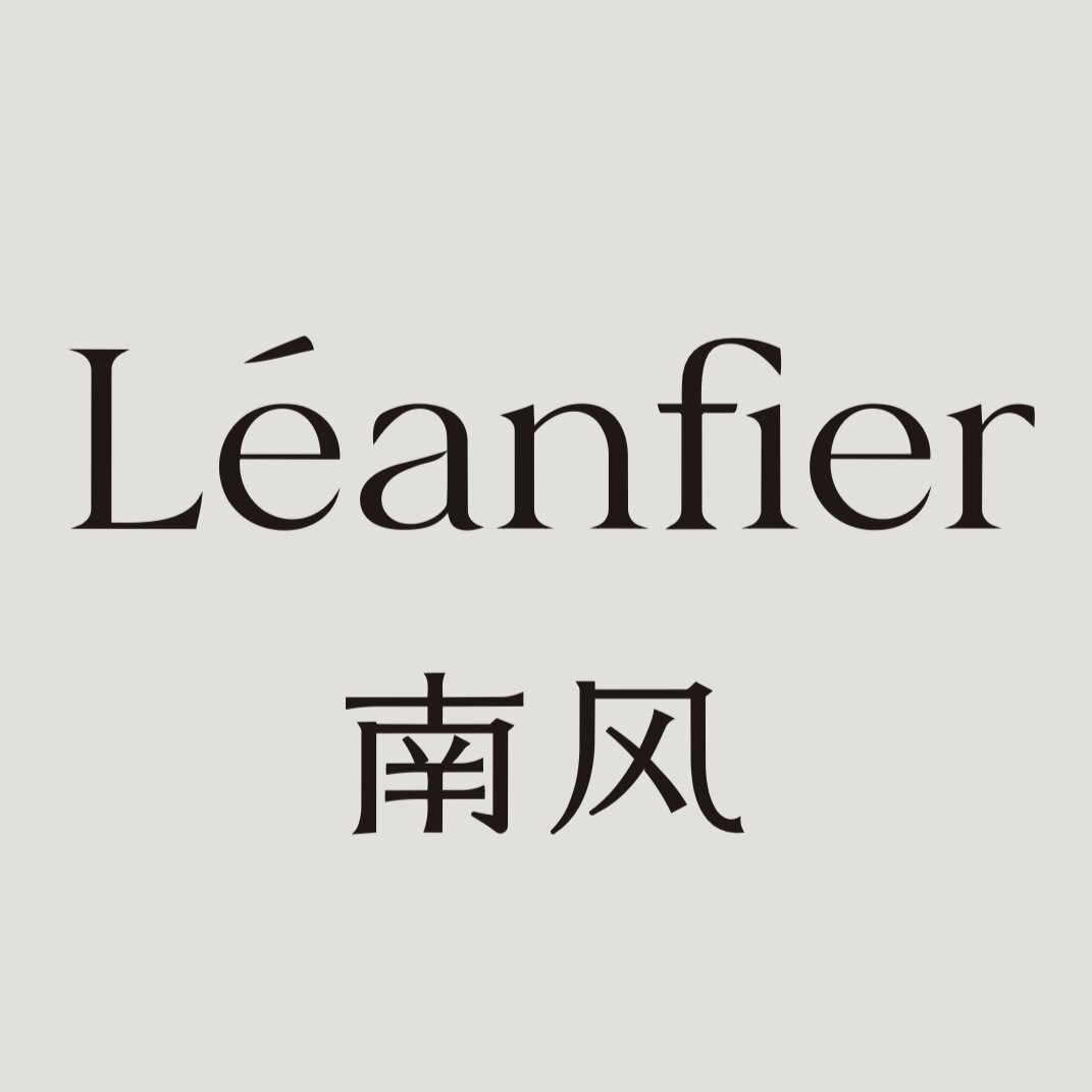 南风旗舰店的LOGO