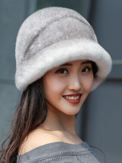 Mink Fur Hat for Women in Winter, Middle-Aged and Elderly, Full Mink Fur, Mink Velvet, Ear Protection, Warm, Winter Fashion, Mother's Fur Hat