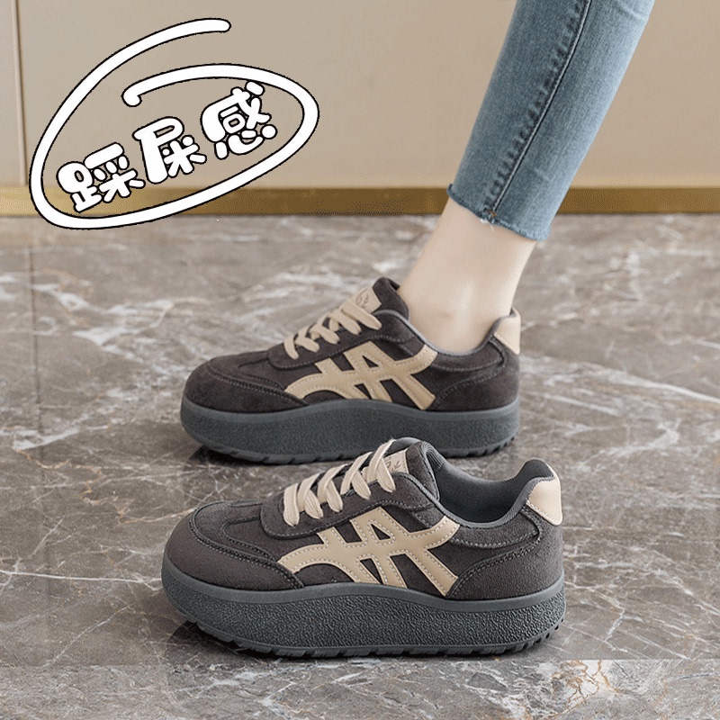 Retro Style Thick-Soled Moral Training Shoes for Women, Autum 2026 New Anti-Slip Soft-Soled Sports Shoes, Height-Increasing Versatile Casual Sneakers Retro Style Thick-Soled Moral Training Shoes for Women, Autum 2026 New Anti-Slip Soft-Soled Sports Shoes, Height-Increasing Versatile Casual Sneakers