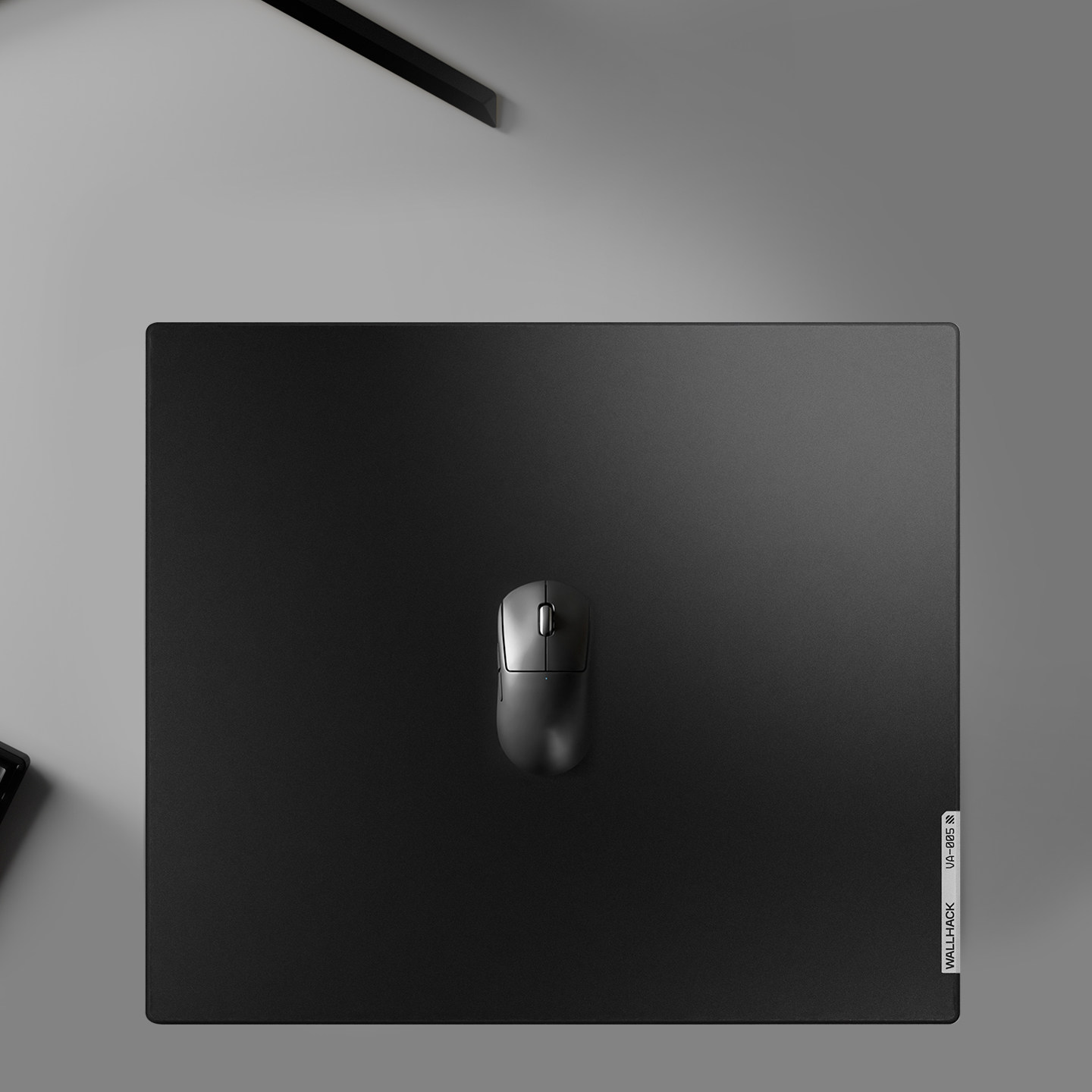 ルー様専用WALLHACK CR-005 限定マウスパッドを5名様にプレゼント