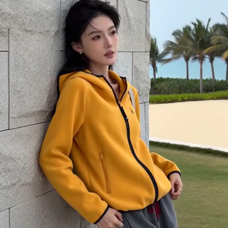 Lesacha! 26 New Stylish and Trendy Hooded Sweatshirts with Contrasting Color Trim Design (24332) Lesacha! 26 New Stylish and Trendy Hooded Sweatshirts with Contrasting Color Trim Design (24332)