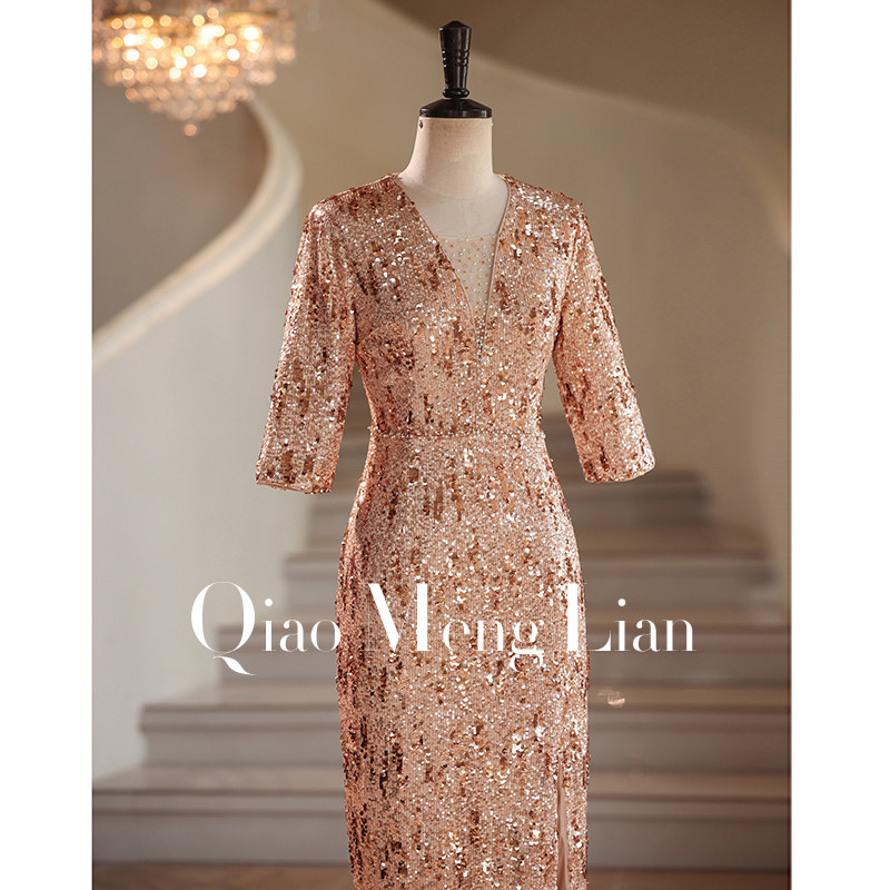 Новое свадебное платье cheongsam для счастливой свекрови в китайском стиле, новинка 2026 года, роскошное вечернее платье для мамы, расшитое золотыми блестками