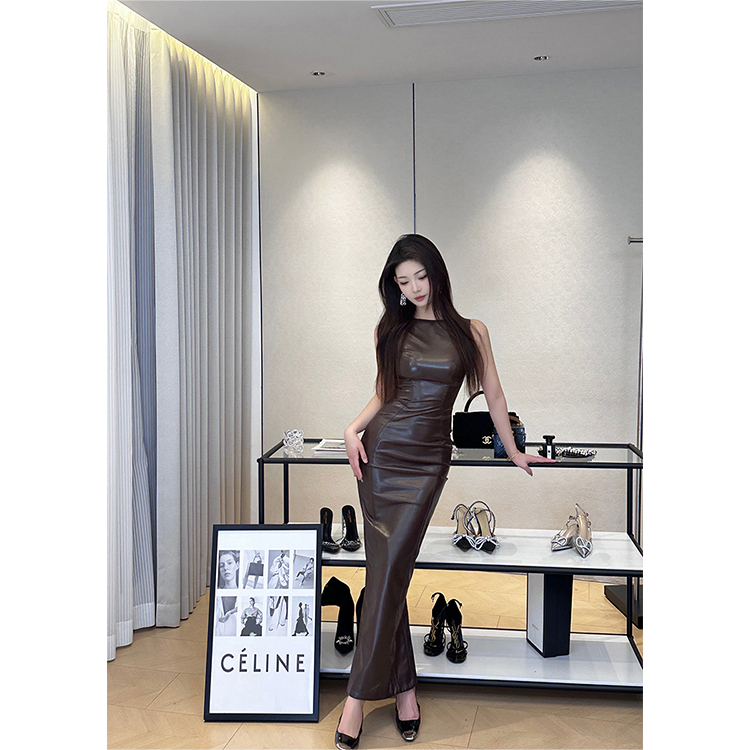 Xiaoq「Caramel Forbidden Fruit」H*B Original 2K+ Dark Brown Leather Long Dress, Sleeveless, High-Waisted, Figure-Flattering, Hip-Hugging, Sexy
