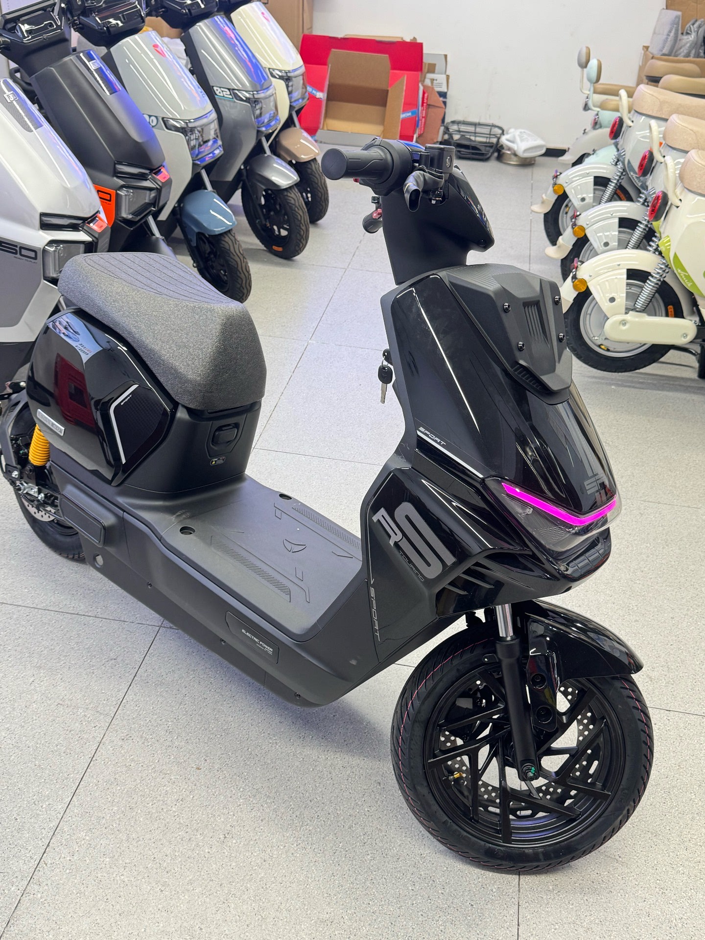 Suitable for 26 models of Yadi White Shark II 60/80/90Y-G seat covers, waterproof and thickened seat cushion covers, modification accessories