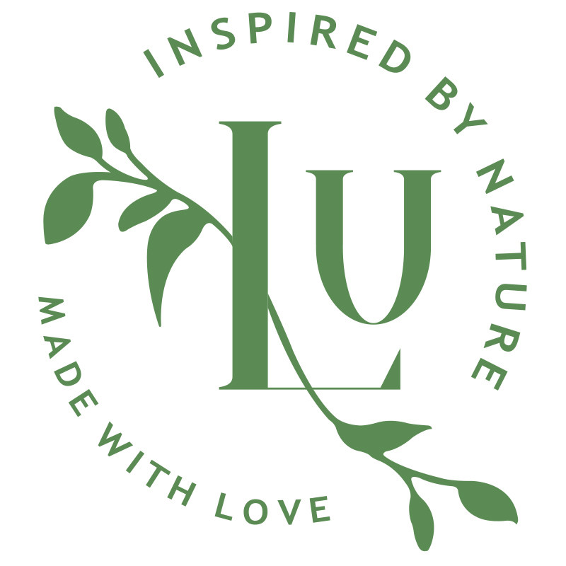 LU化妆品旗舰店的LOGO