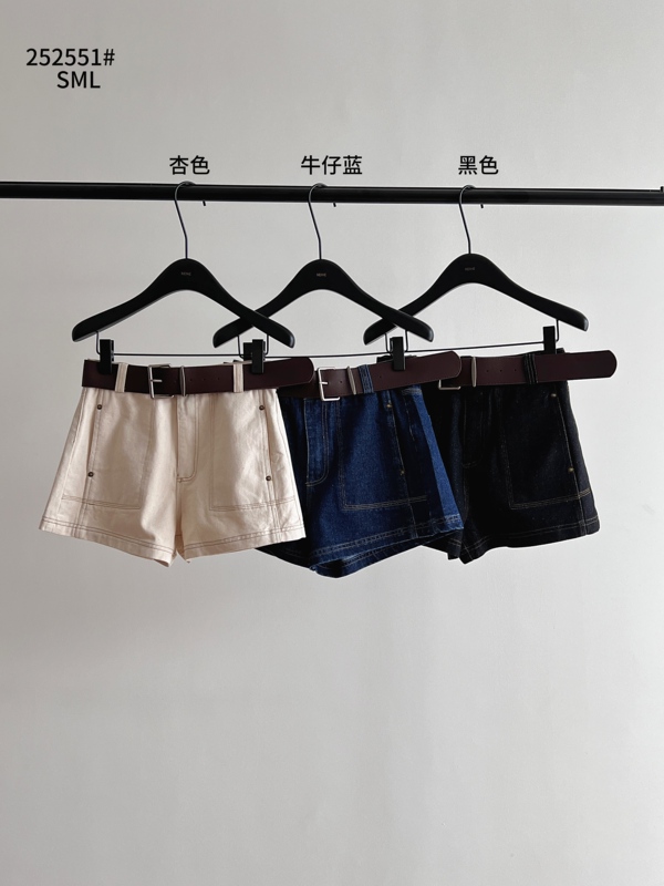 Neihe American Retro Denim Shorts for Women, Summer Mid-High Waist, Hip-Covering, Versatile, Slimming Shorts 252551Wx