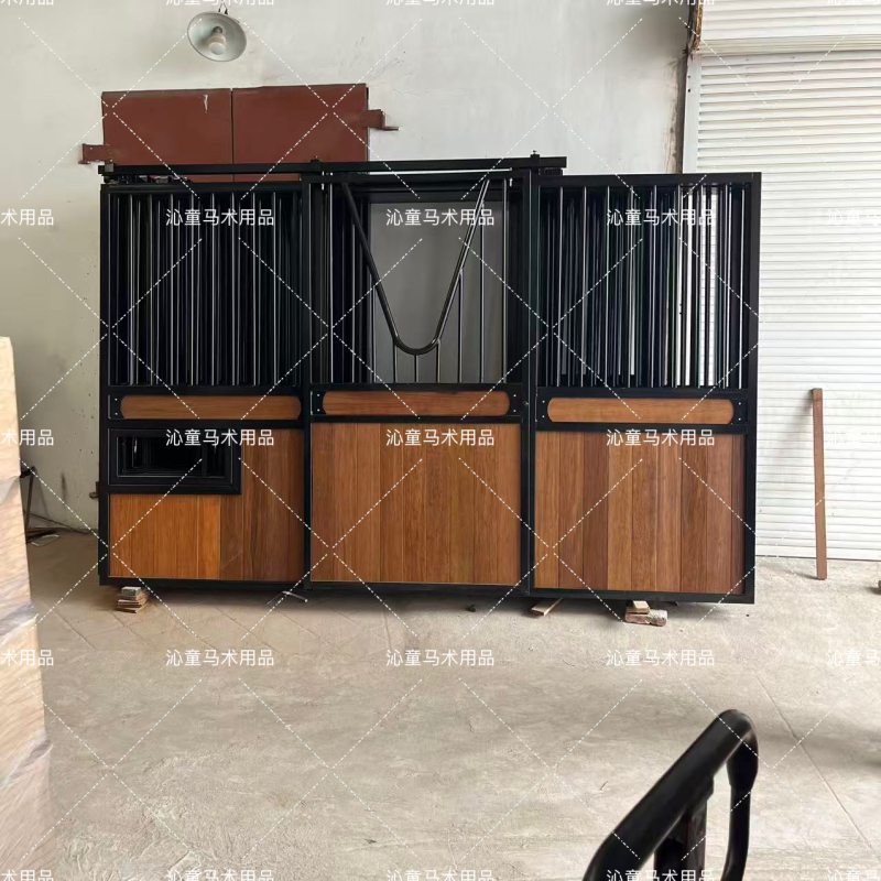 Qintong Equestrian Supplies Professional Stable Doors, Horse Stall Doors, Stall Dividers, Temporary Stall Sliding Doors, Open-Door Style Horse Doors