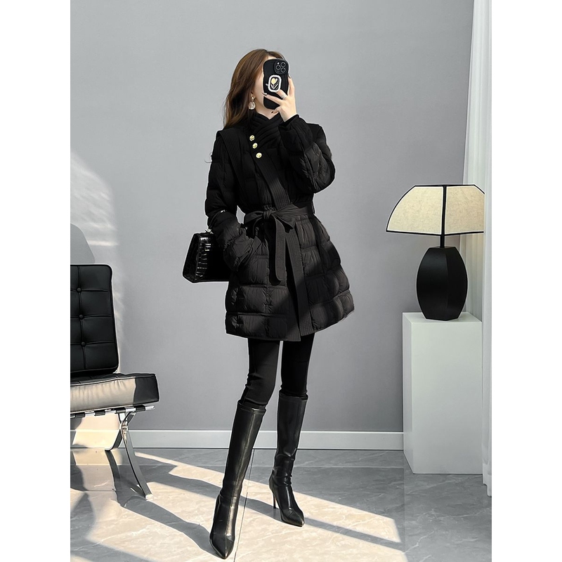 2026 Winter New Style Slim-Fit Lace-Up 90% White Duck down Jacket, Lightweight Waist-Cinching Elegant down Coat for Women 2026 Winter New Style Slim-Fit Lace-Up 90% White Duck down Jacket, Lightweight Waist-Cinching Elegant down Coat for Women