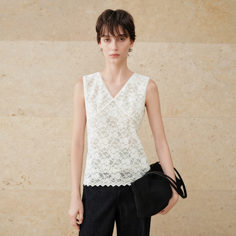 【French Whisper】Xinfenzi Clothing V-Neck Waist-Cinching French-Style Velvet Embossed Lace Vest 【French Whisper】Xinfenzi Clothing V-Neck Waist-Cinching French-Style Velvet Embossed Lace Vest