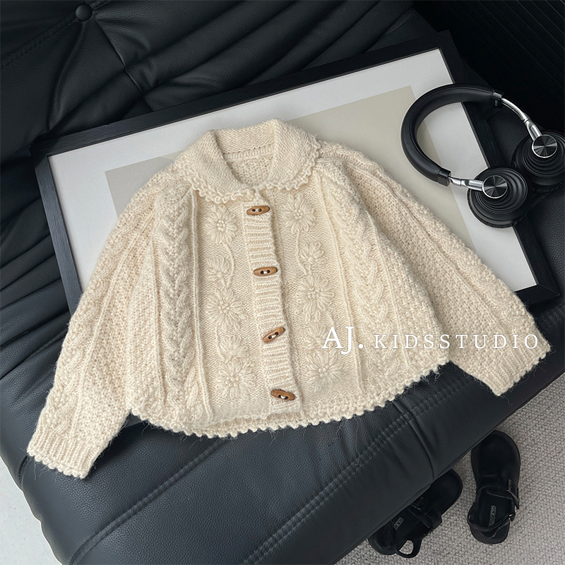 [Cream Twist] Ajian Autumn and Winter Clothing for Boys and Girls, Thickened Doll Collar Knitted Sweater Jacket Mpg9288