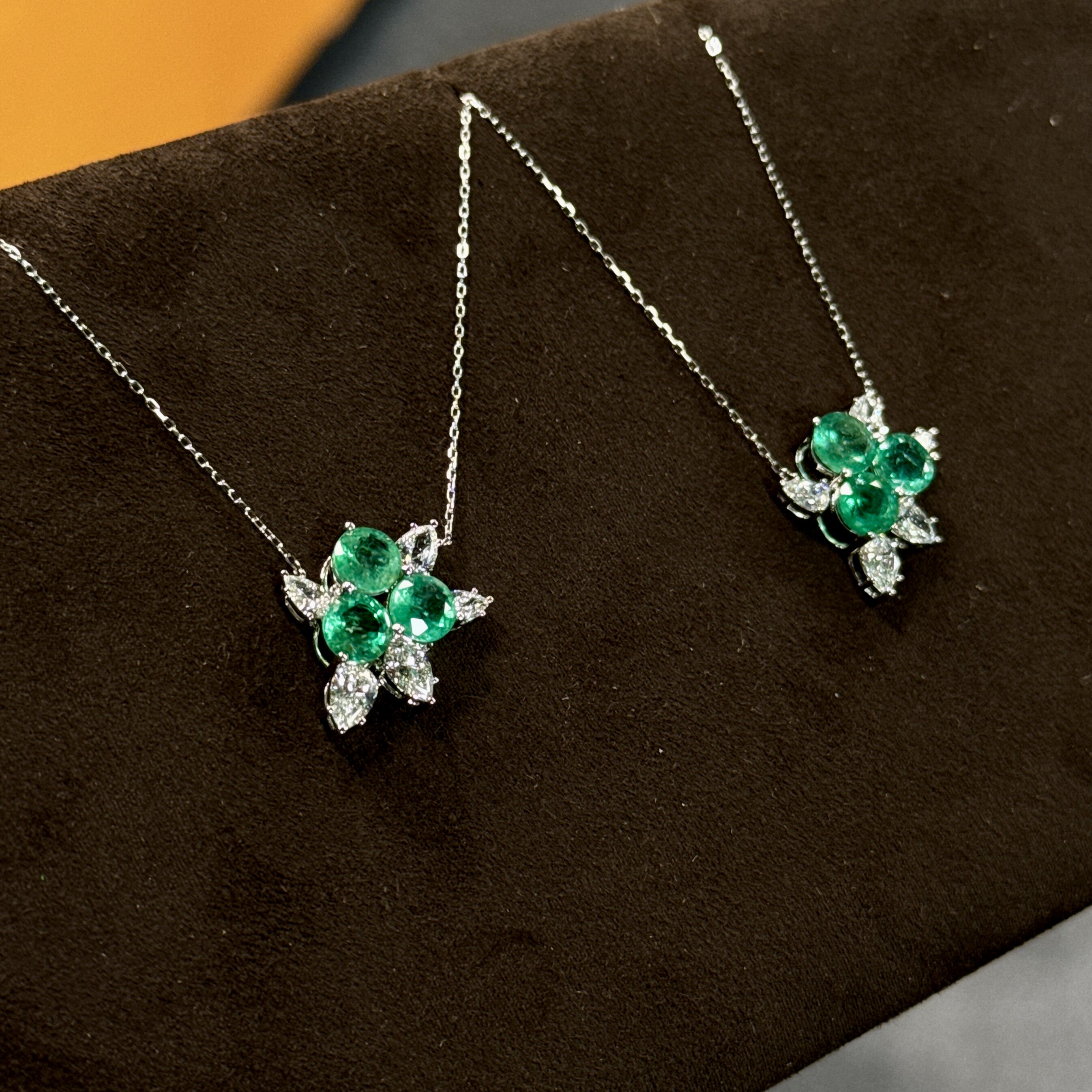 platinum emerald necklace – luxury elegant gemstone pendant jewelry