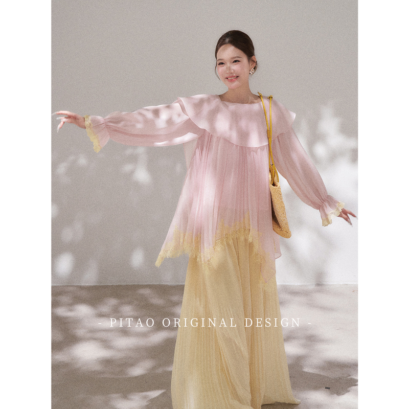 Pitao Original "Rouge Pearl" Shawl Lace Blouse Summer Style Gentle Versatile Pink Top for Girls