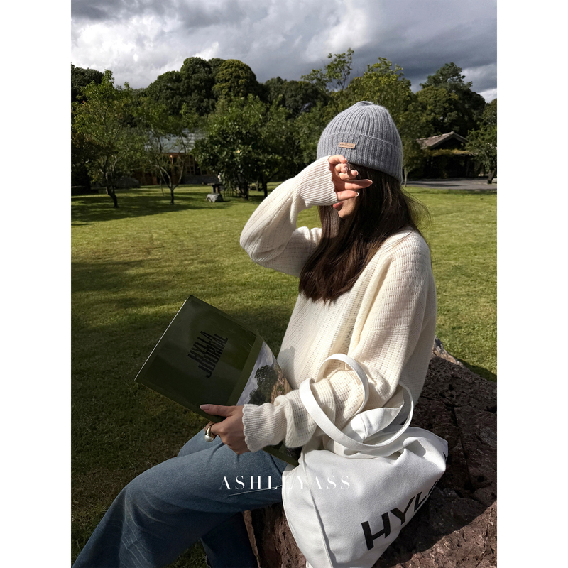 Ashleyass "Free from the Worries of Fuzziness" 16.5 Micron Pure Cashmere Waffle Knit Autumn and Winter Lace Knit Sweater for Women Ashleyass "Free from the Worries of Fuzziness" 16.5 Micron Pure Cashmere Waffle Knit Autumn and Winter Lace Knit Sweater for Women