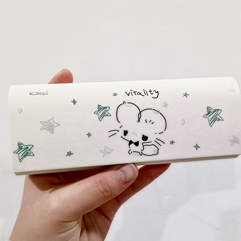 Cartoon Little Hamster ins Eyeglass Case Magnetic Pu Leather Storage Box Lightweight Myopia Glasses Sunglasses Frame Glasses Case Cartoon Little Hamster ins Eyeglass Case Magnetic Pu Leather Storage Box Lightweight Myopia Glasses Sunglasses Frame Glasses Case