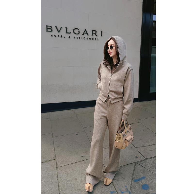 Ms. Yang Shengkun's New Product: Minimalist Casual Hooded Sweatshirt and Casual Pants Set Made of Wool Blend B2608-8557