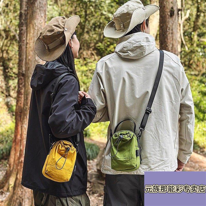 Mobile phone bag, outdoor hiking, portable water bottle bag, lightweight crossbody small bag, sports multi-functional portable small bag