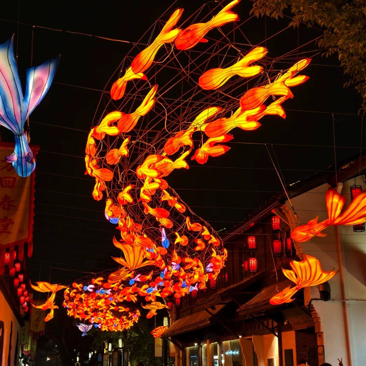 2026年春节想打造超酷锦鲤花灯?户外大型鱼灯怎么选才过瘾?