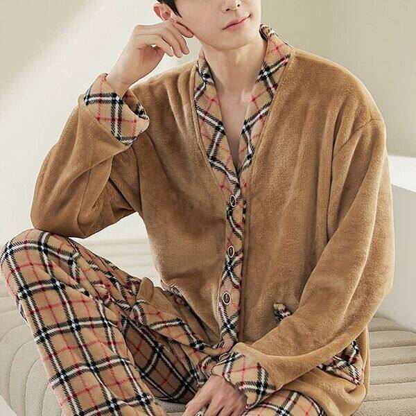 Couple's Pajamas for Women, Coral Fleece, Thickened and Fleece-Lined for Autumn and Winter, Can Be Worn Outside, Flannel Men's Loungewear Set for Winter