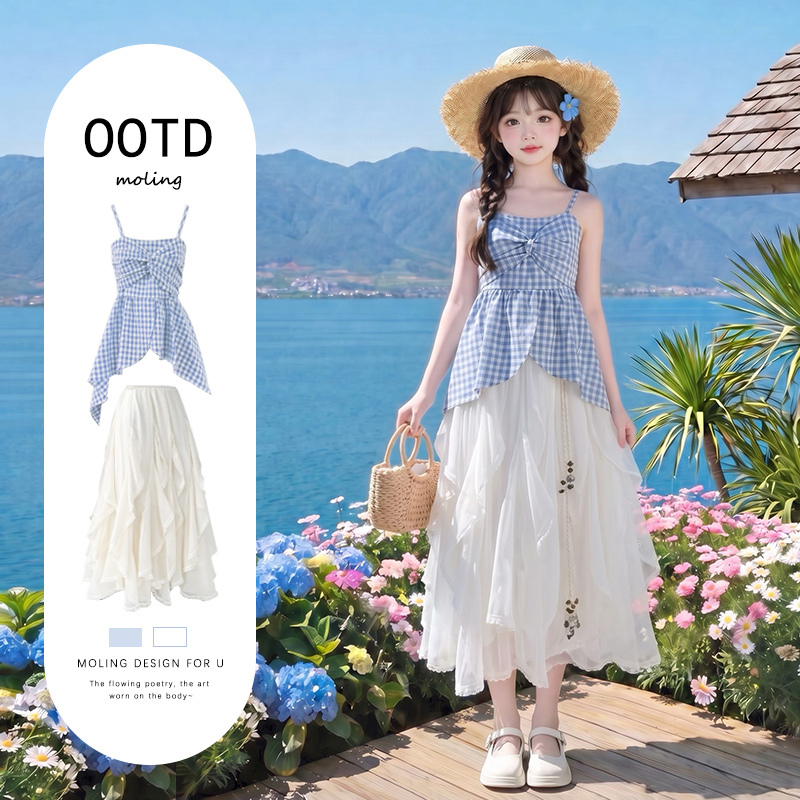 Girls' Beach Vacation Style Dress Set, New Summer Style for Older Girls, Stunning Dopamine-Inspiring Suspender Dress