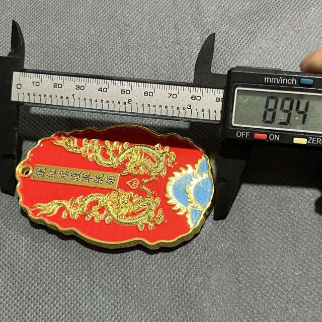 Antiques and miscellaneous collections, gilt double dragon tokens, home decoration, carved ornaments, handicrafts, retro