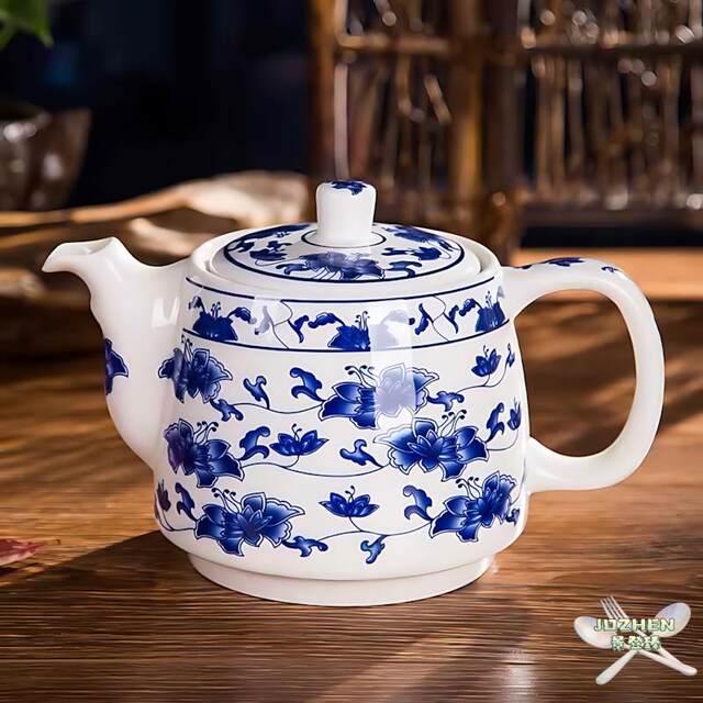 Jingdezhen ceramic teapot large capacity heat-resistant and high-temperature resistant flagship store cold kettle large blue and white teacup tea set
