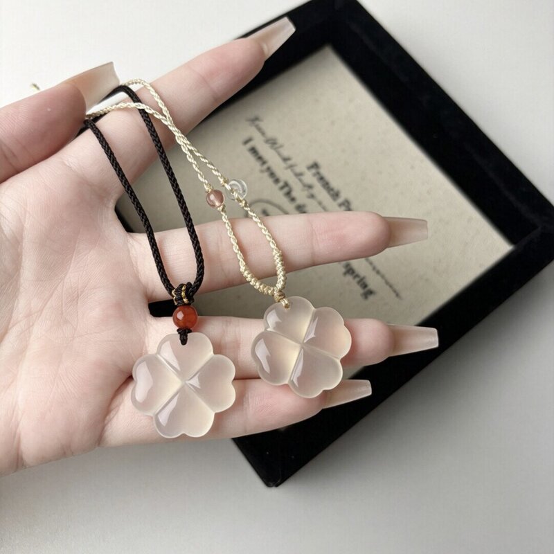 "Spring Rice" Four-Leaf Clover Necklace with Chalcedony Pendant, White Agate Pendant, New Chinese-Style Ornament, Niche Gift Jade Pendant