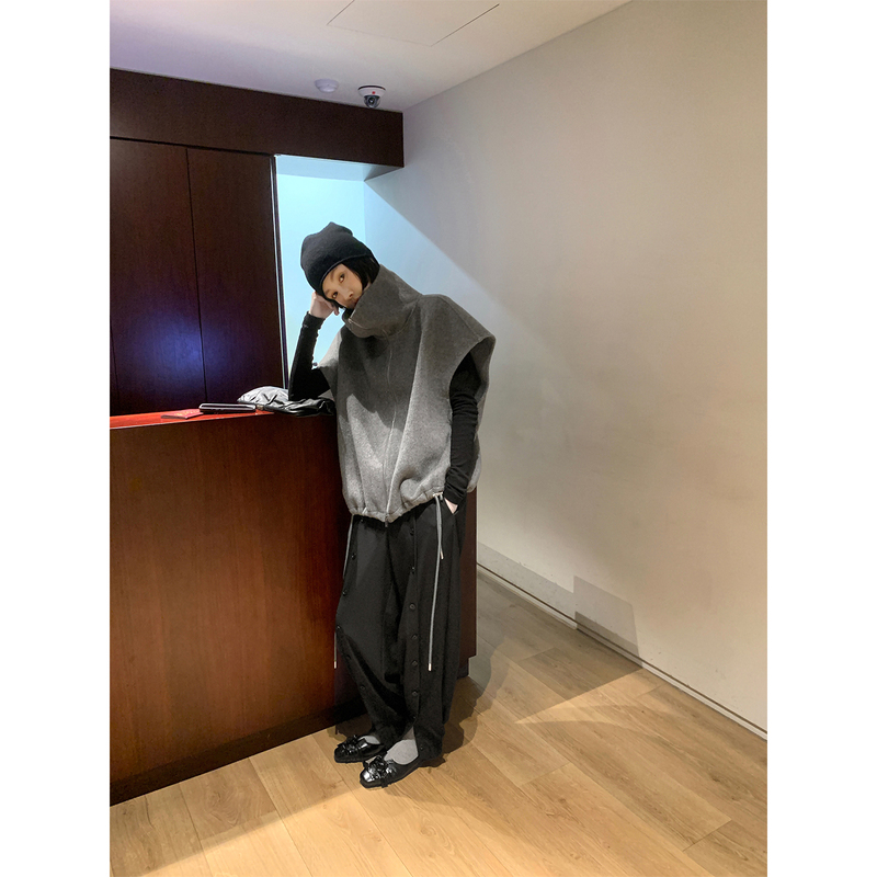 Mona Zhang Qixian Wool Double-Sided Vest/Minimalist and Luxurious Three-Dimensional Oversized Cut Drawstring Stand-Up Collar Jacket Mona Zhang Qixian Wool Double-Sided Vest/Minimalist and Luxurious Three-Dimensional Oversized Cut Drawstring Stand-Up Collar Jacket