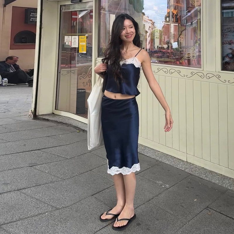 Noooe French-Style Blue Lace Top Lace Acetate Suit Sleeveless Waist-Cinching Women's 2026 New Model Noooe French-Style Blue Lace Top Lace Acetate Suit Sleeveless Waist-Cinching Women's 2026 New Model